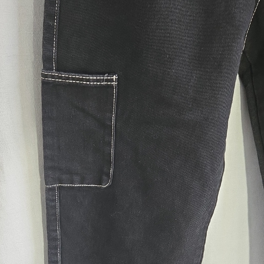 Stylish Black Kids' Jeans with Contrast Stitching - Picture 4 of 8